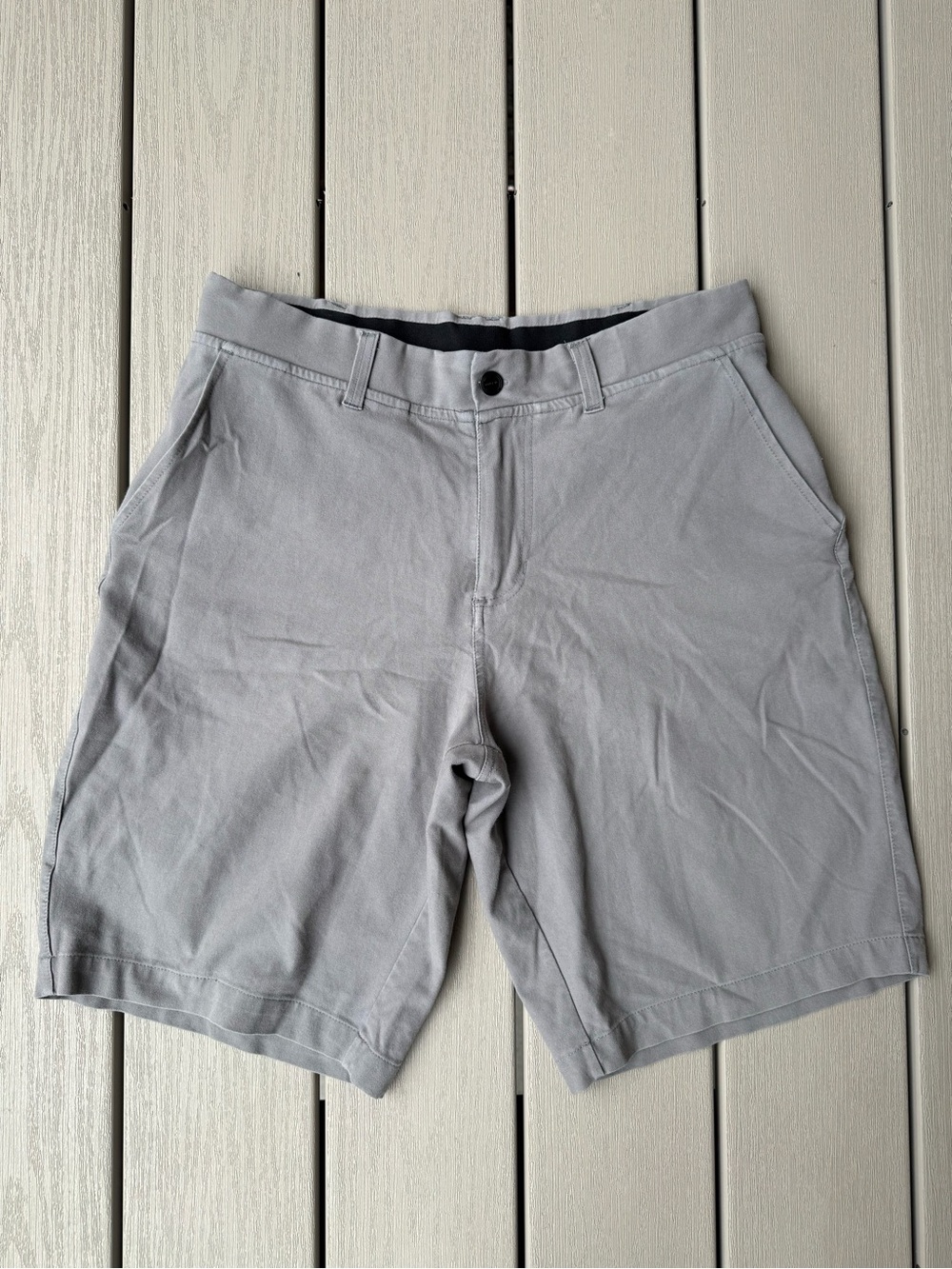 HYLETE Men’s 32 Gray Performance Golf Chino Shorts Stretch 8” Inseam